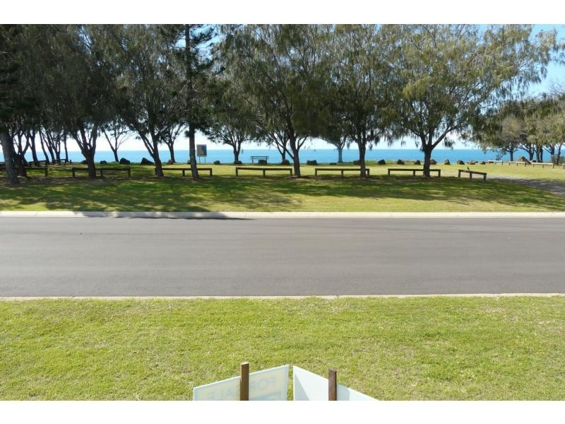 125 Barolin Esplanade, Coral Cove QLD 4670