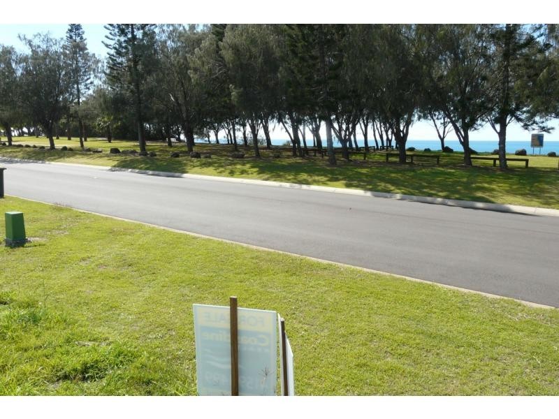 125 Barolin Esplanade, Coral Cove QLD 4670