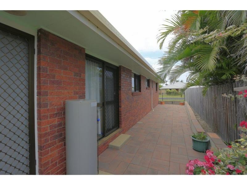15 Seabreeze Street, Bargara QLD 4670