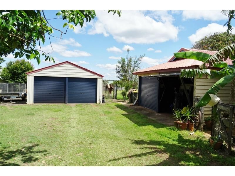 105 Barolin Esplanade, Coral Cove QLD 4670