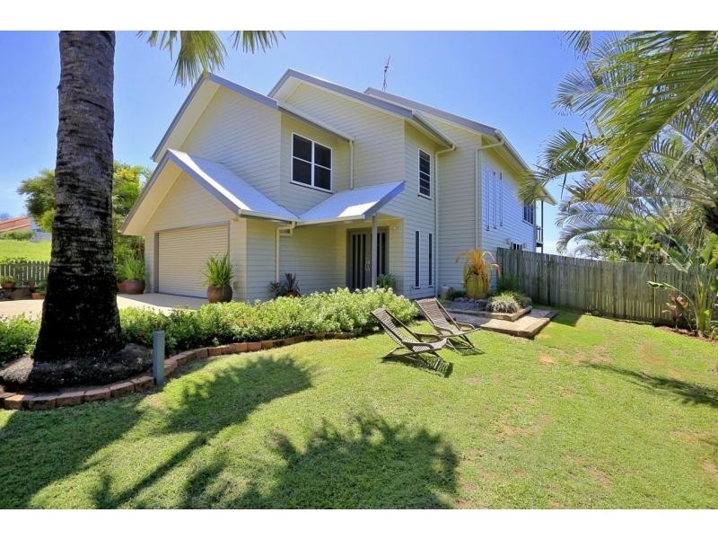 138 Barolin Esplanade, Coral Cove QLD 4670