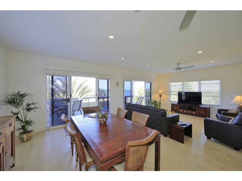 138 Barolin Esplanade, Coral Cove QLD 4670