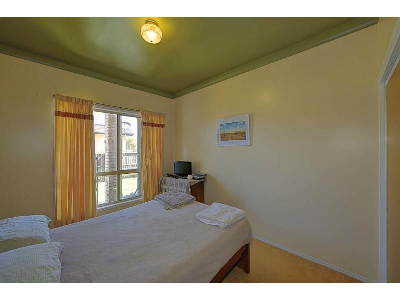 237 Barolin Esplanade, Coral Cove QLD 4670