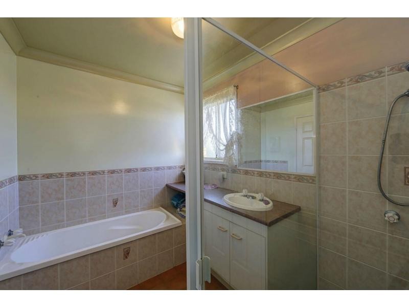 237 Barolin Esplanade, Coral Cove QLD 4670