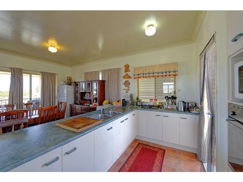 237 Barolin Esplanade, Coral Cove QLD 4670