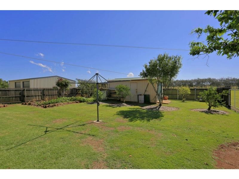 237 Barolin Esplanade, Coral Cove QLD 4670