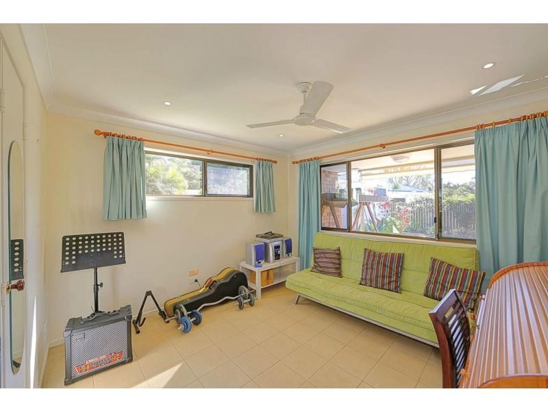Unit 4/19 Grimwood Street, Bargara QLD 4670