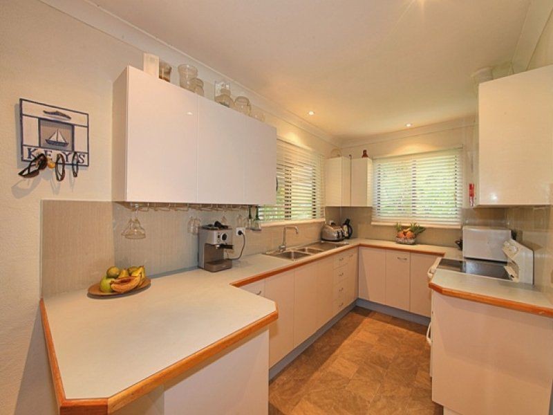 4 Natalie Street, Bargara QLD 4670