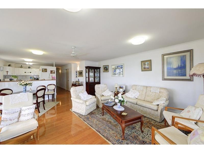 Unit 3b/102 Miller Street, Bargara QLD 4670