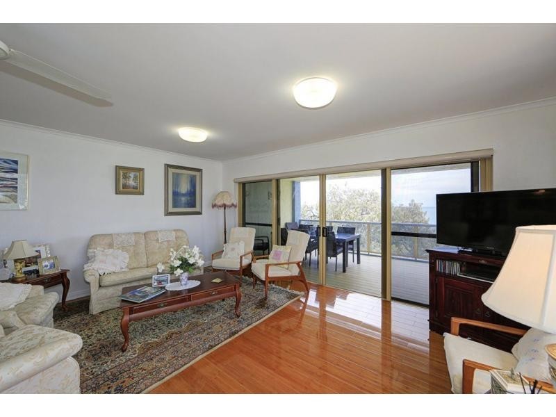 Unit 3b/102 Miller Street, Bargara QLD 4670