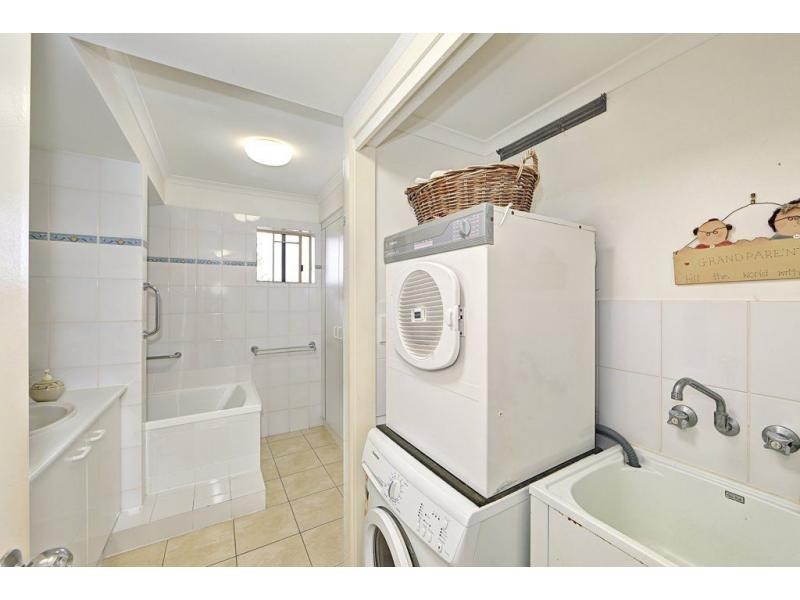 Unit 3b/102 Miller Street, Bargara QLD 4670
