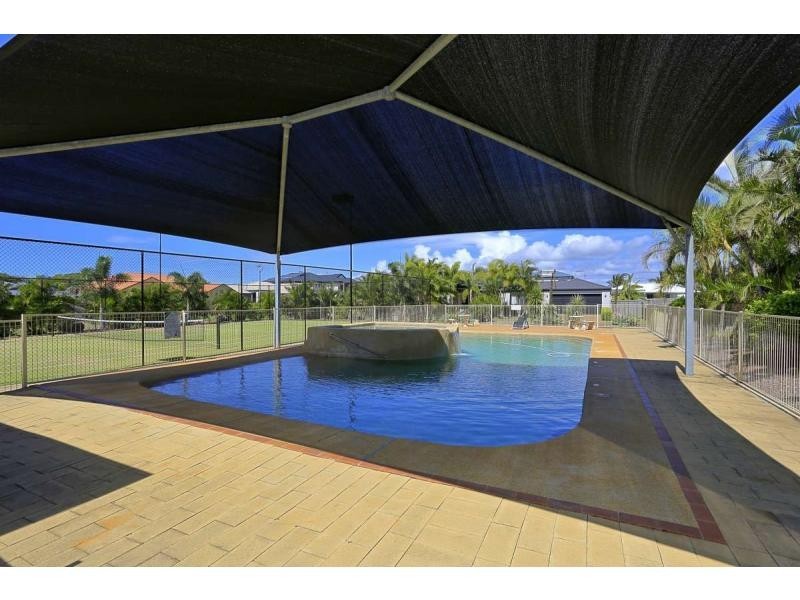 11 Robert John Circuit, Coral Cove QLD 4670