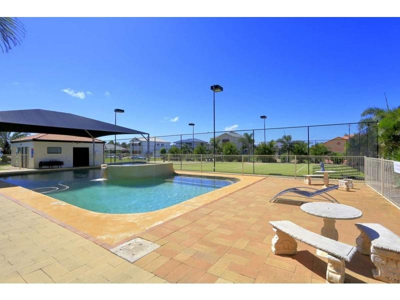 11 Robert John Circuit, Coral Cove QLD 4670