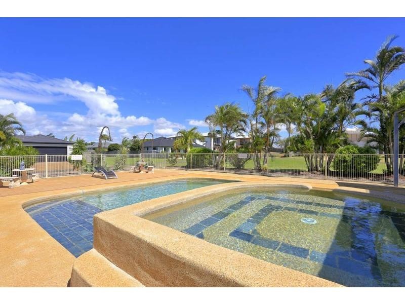 11 Robert John Circuit, Coral Cove QLD 4670