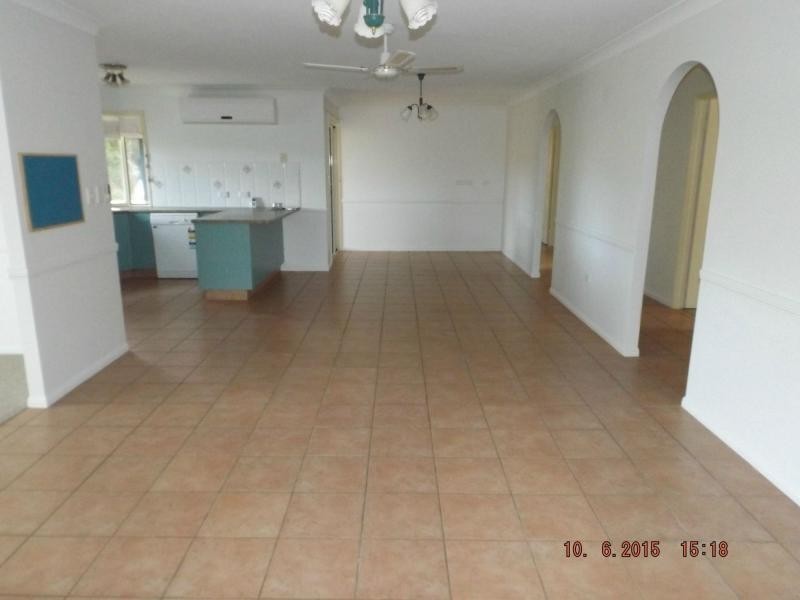 184 Barolin Esplanade, Coral Cove QLD 4670