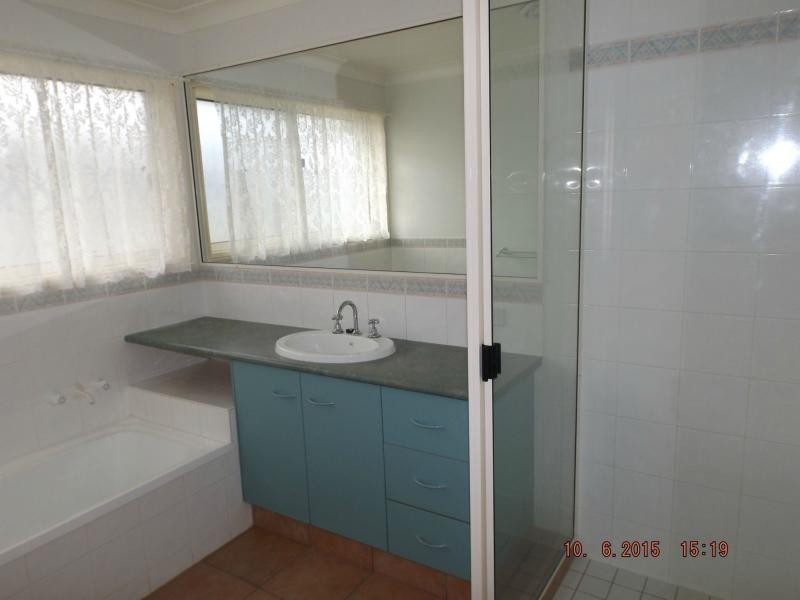 184 Barolin Esplanade, Coral Cove QLD 4670