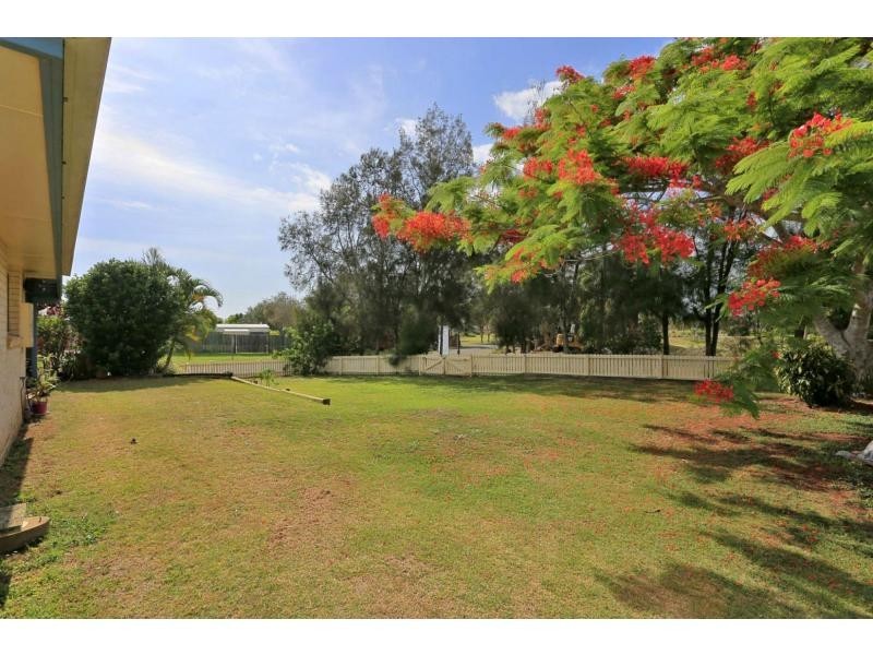 184 Barolin Esplanade, Coral Cove QLD 4670