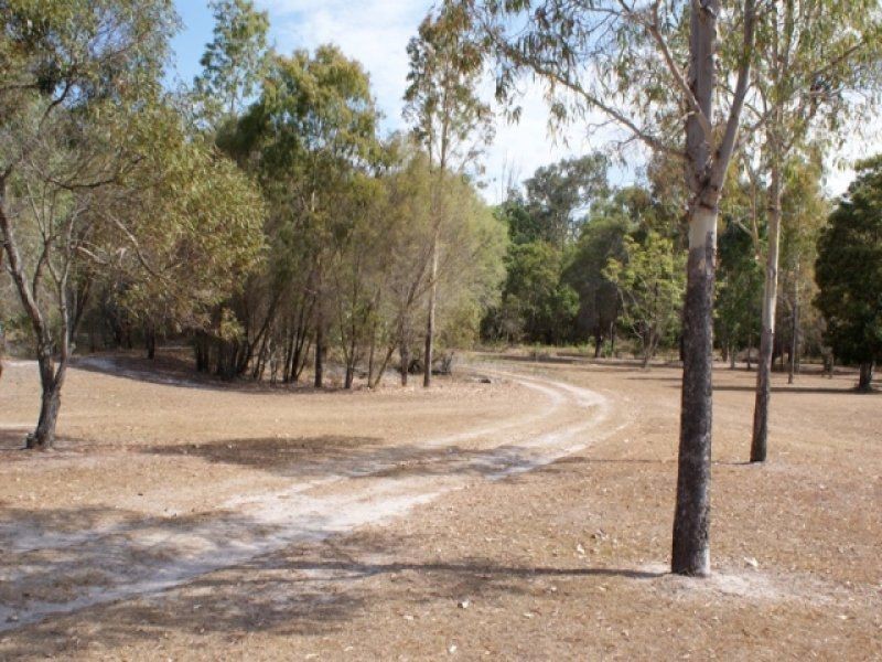 112 Johnson Street, Elliott Heads QLD 4670