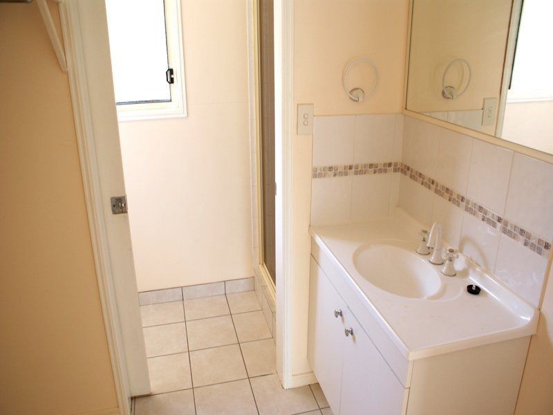 112 Johnson Street, Elliott Heads QLD 4670