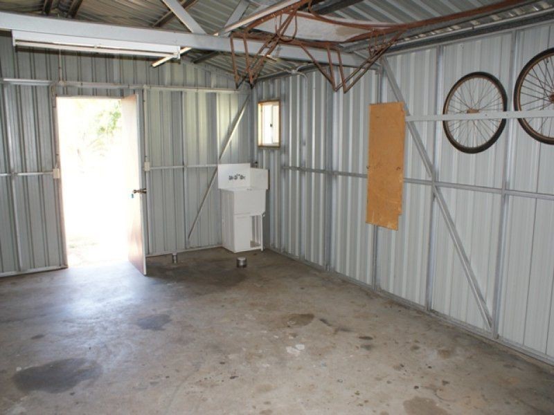 112 Johnson Street, Elliott Heads QLD 4670