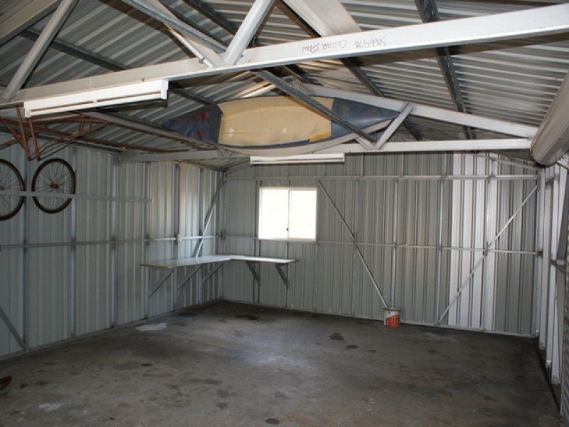 112 Johnson Street, Elliott Heads QLD 4670