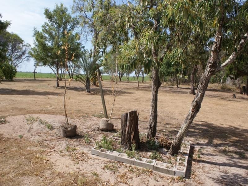 112 Johnson Street, Elliott Heads QLD 4670