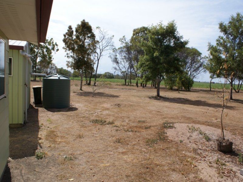 112 Johnson Street, Elliott Heads QLD 4670