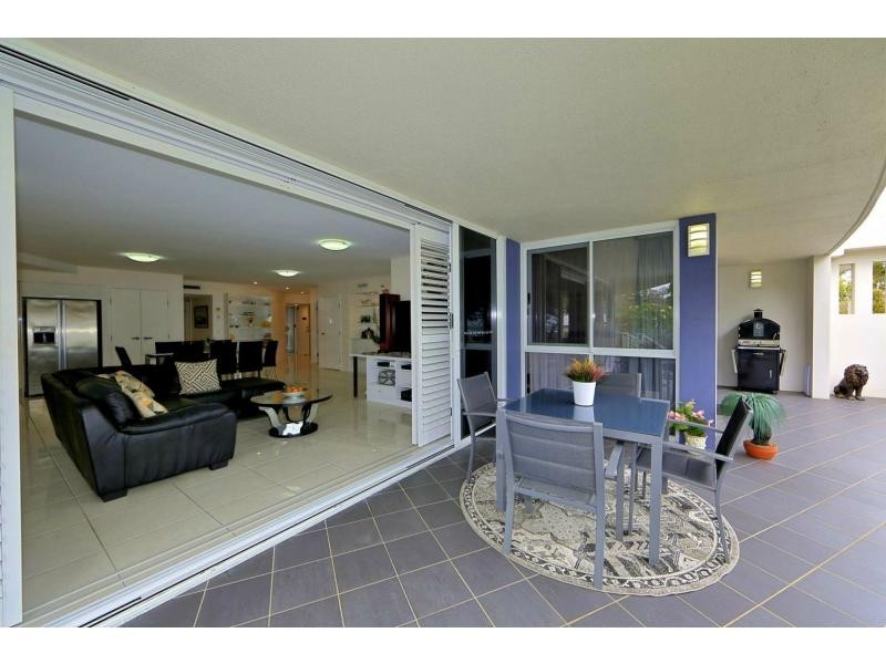 Unit 101/47 Esplanade “Silverpoint”, Bargara QLD 4670