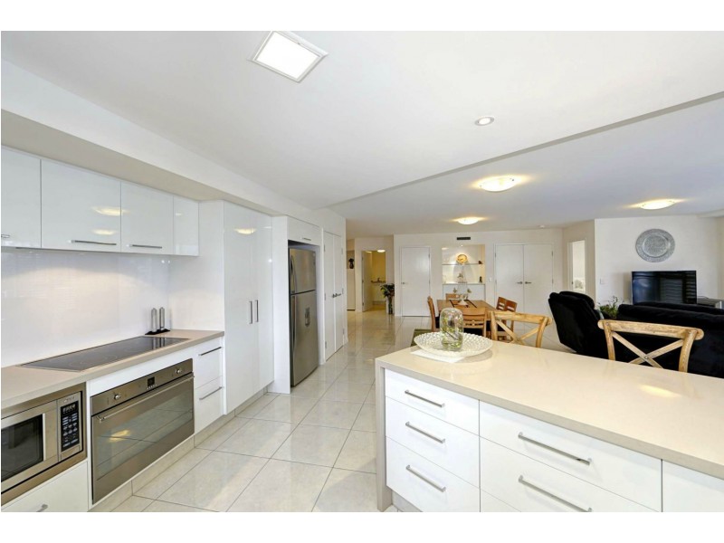 201/47 Esplanade “Silverpoint” St, Bargara QLD 4670