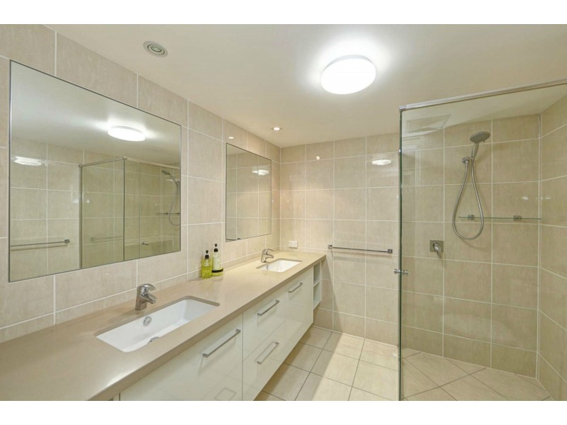 201/47 Esplanade “Silverpoint” St, Bargara QLD 4670