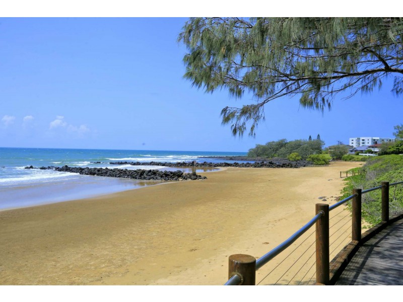 201/47 Esplanade “Silverpoint” St, Bargara QLD 4670