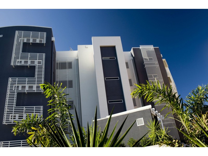 201/47 Esplanade “Silverpoint” St, Bargara QLD 4670