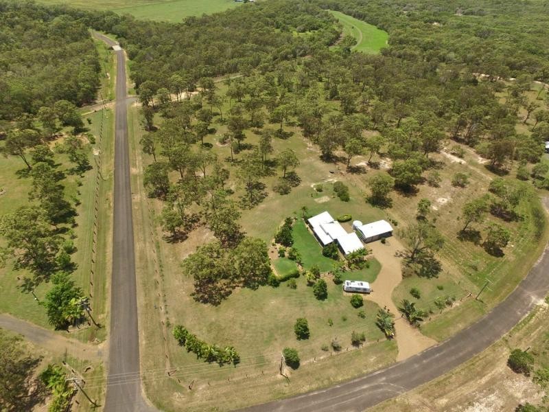 7 Sea Eagle Close, Moore Park Beach QLD 4670