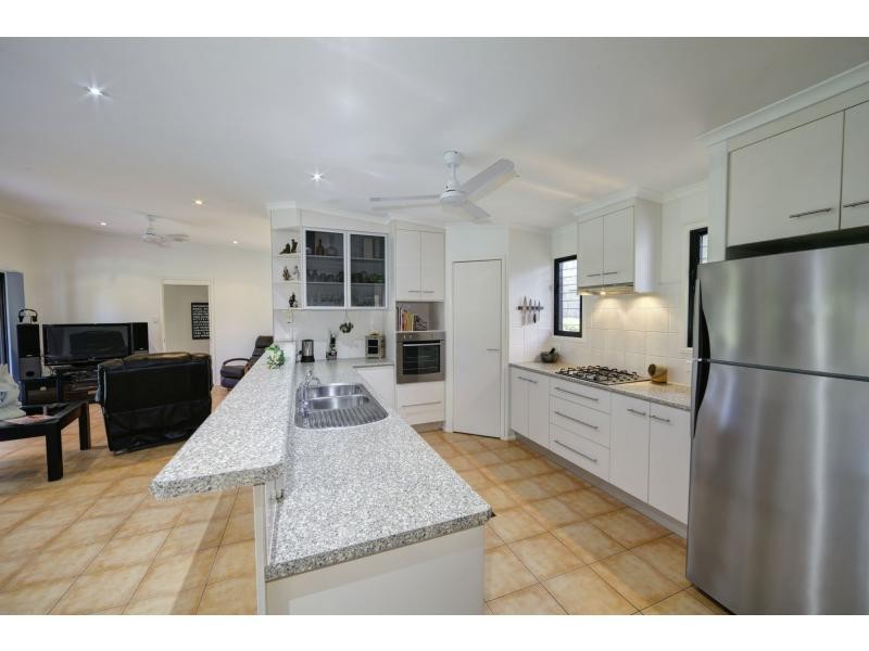 7 Sea Eagle Close, Moore Park Beach QLD 4670