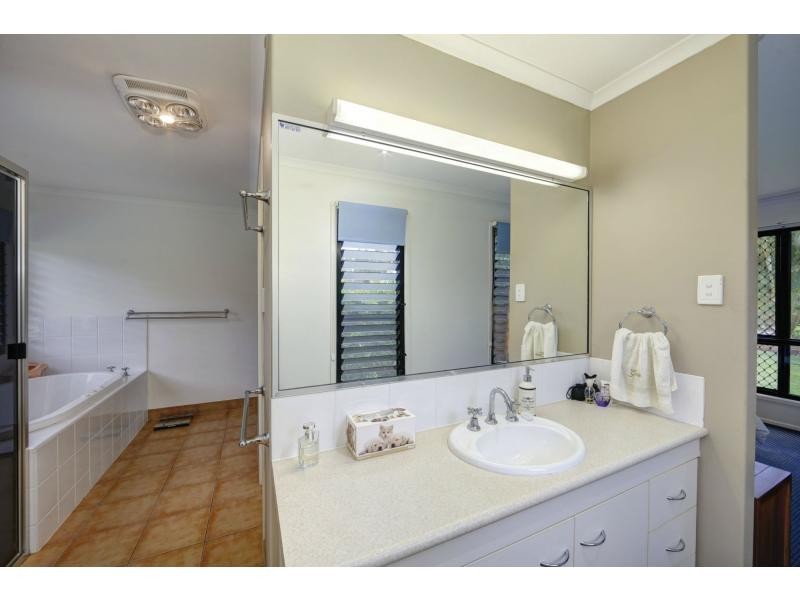 7 Sea Eagle Close, Moore Park Beach QLD 4670