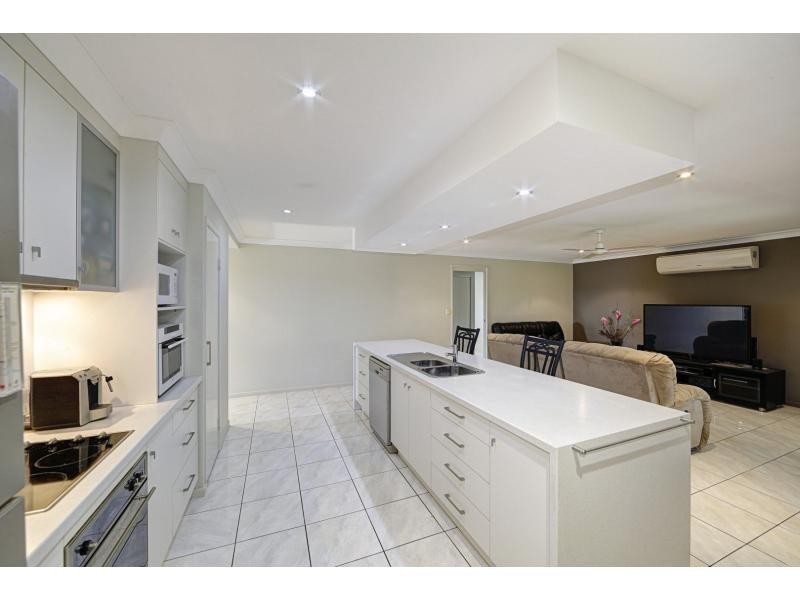 4 Scherer Boulevard, Kepnock QLD 4670