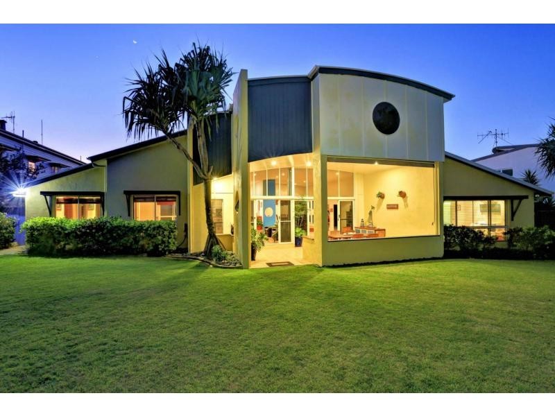 154 Barolin Esplanade, Coral Cove QLD 4670