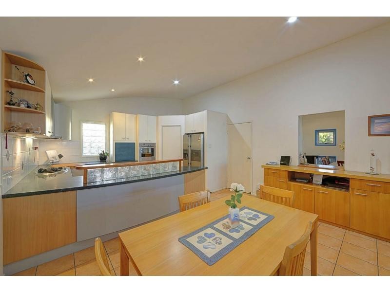 154 Barolin Esplanade, Coral Cove QLD 4670