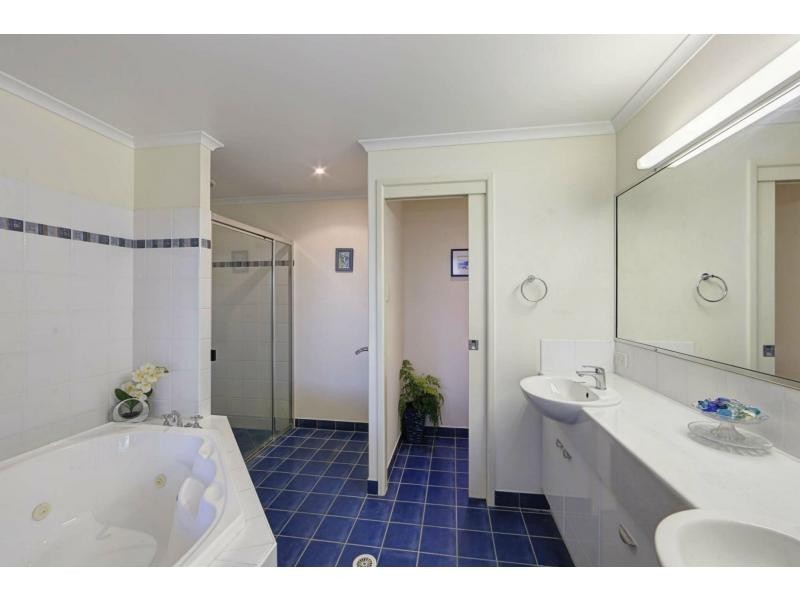 154 Barolin Esplanade, Coral Cove QLD 4670