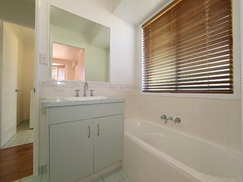 15 Rifle Range Road, Innes Park QLD 4670