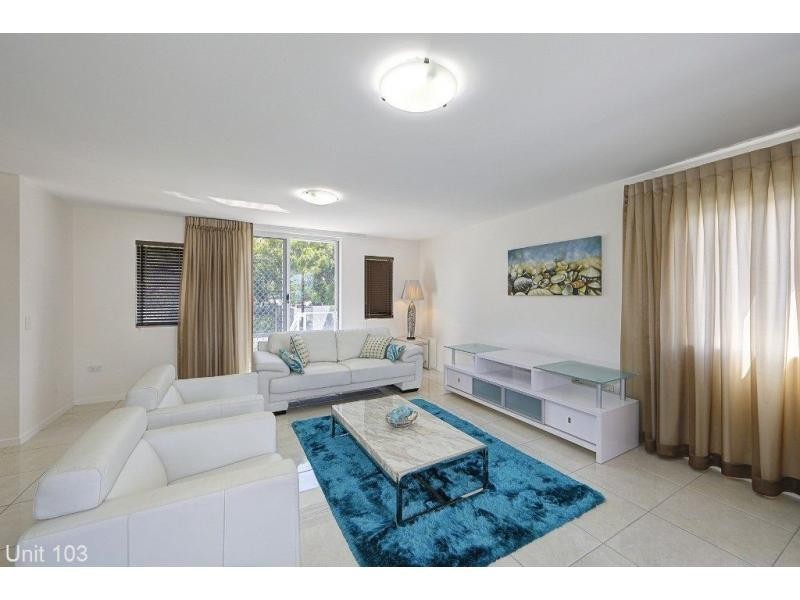 203/47 Esplanade “Silverpoint” St, Bargara QLD 4670