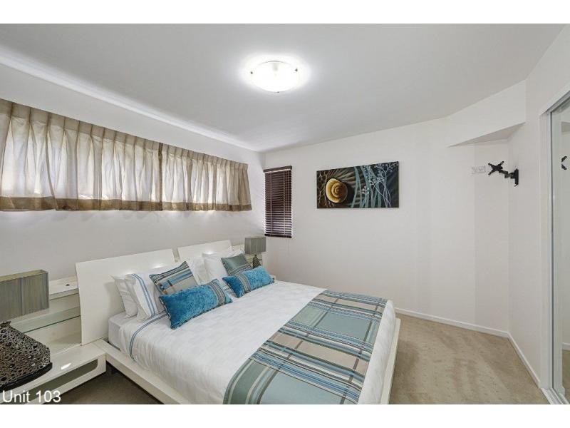 203/47 Esplanade “Silverpoint” St, Bargara QLD 4670