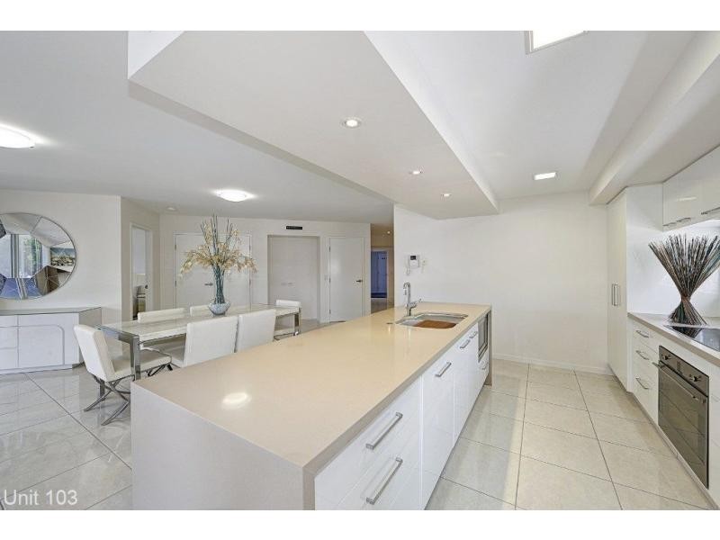 303/47 Esplanade “Silverpoint” Esplanade, Bargara QLD 4670