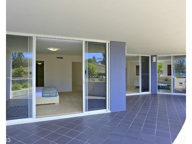 402/47 Esplanade “Silverpoint” St, Bargara QLD 4670