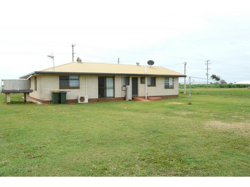 35 Sea Park Road, Burnett Heads QLD 4670