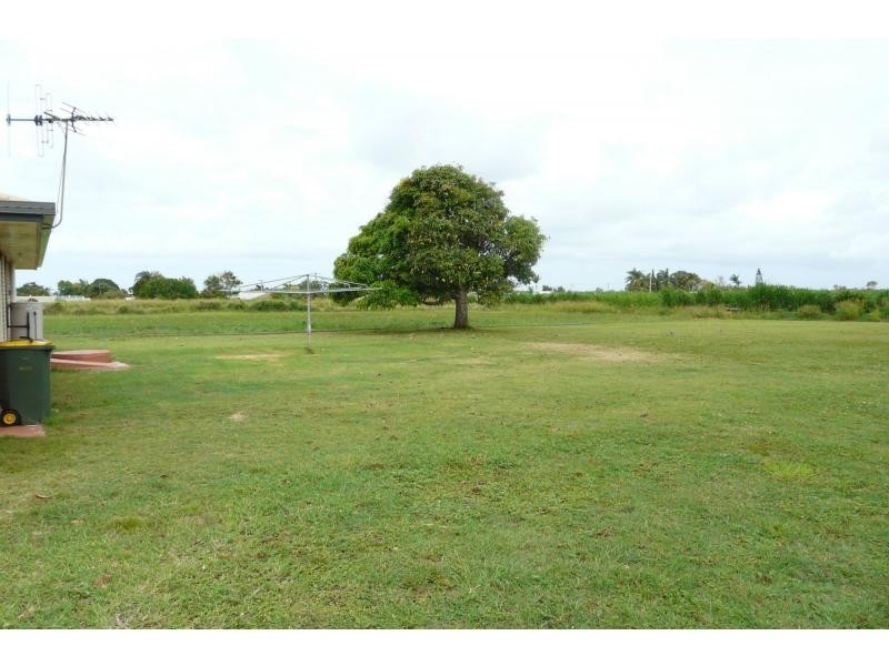 35 Sea Park Road, Burnett Heads QLD 4670