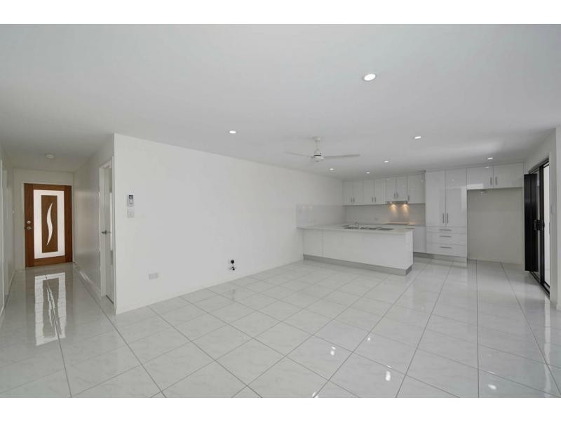 8-9/130 Miller Street, Bargara QLD 4670