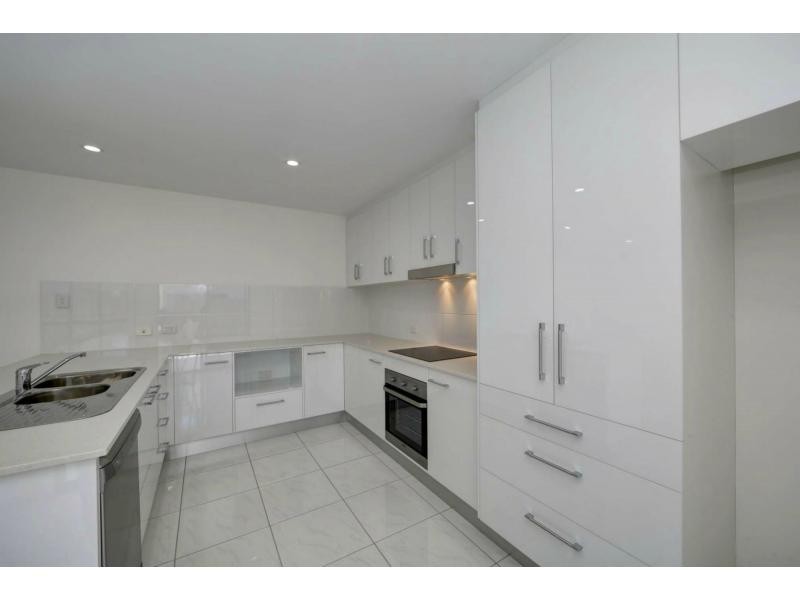 8-9/130 Miller Street, Bargara QLD 4670