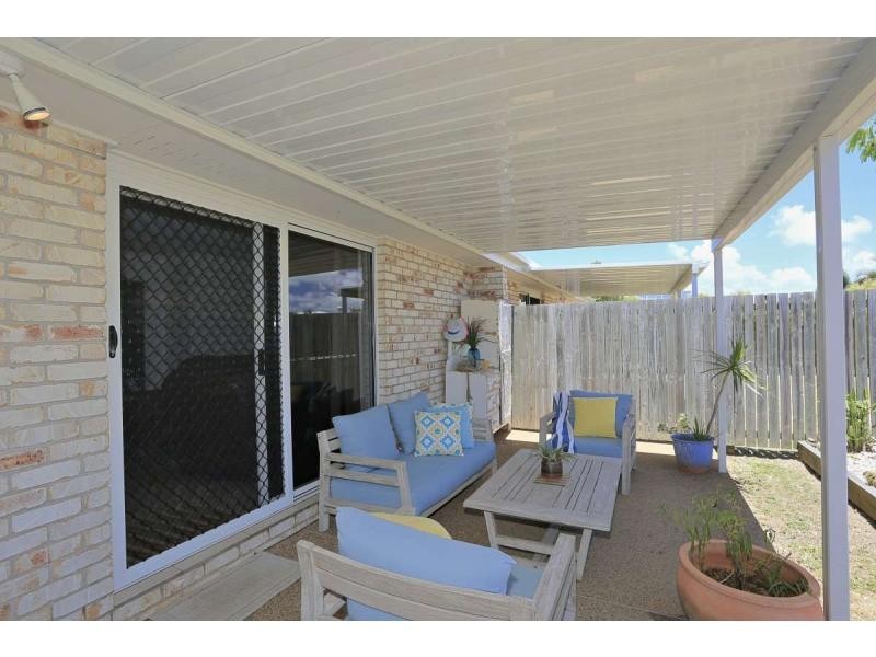 Duplex 2/31 Mary Fox Street, Innes Park QLD 4670