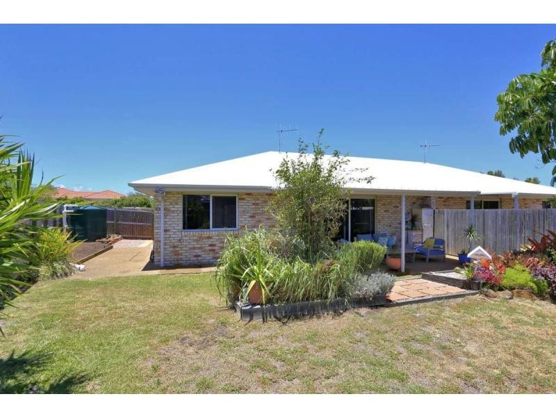 Duplex 2/31 Mary Fox Street, Innes Park QLD 4670